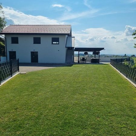 Vila Kuca Za Odmor Kodba Strigova Exteriér fotografie