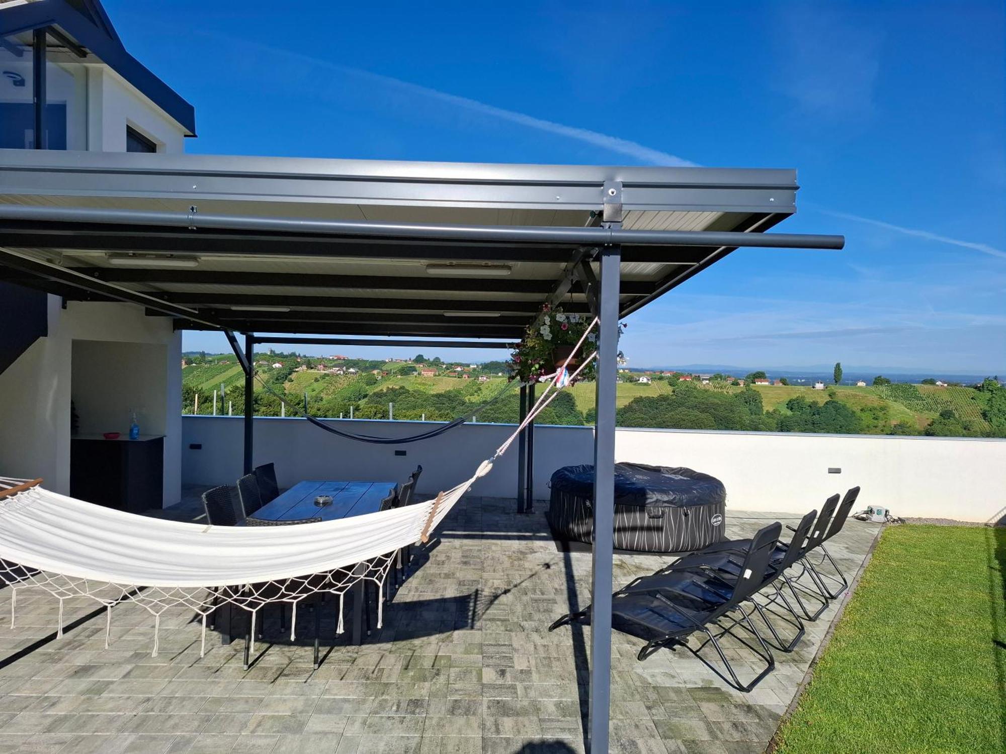 Vila Kuca Za Odmor Kodba Strigova Exteriér fotografie